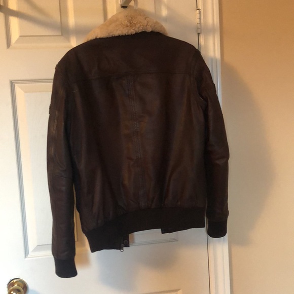 Danier leather jacket - Picture 5 of 5